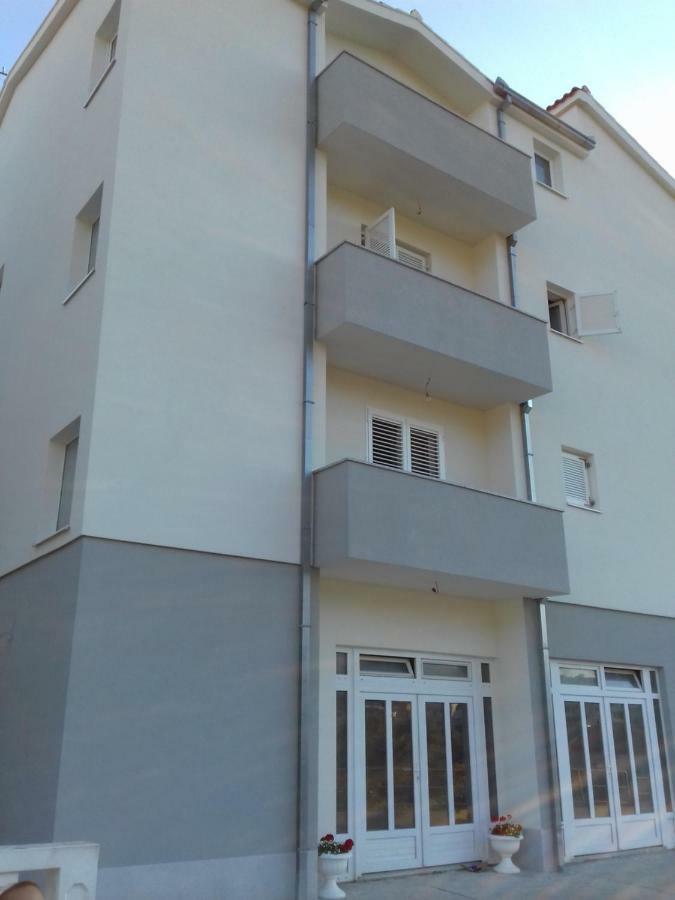 Apartments M&B Подстрана Экстерьер фото